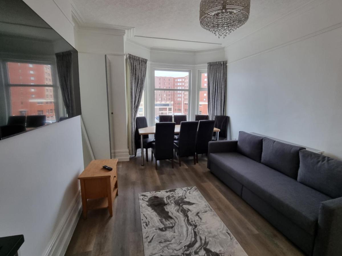 Granada Apartments Derby Road Blackpool Dış mekan fotoğraf